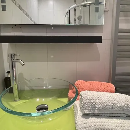 Apartament Maisonnette Bas Suquet, Proche Et Palais